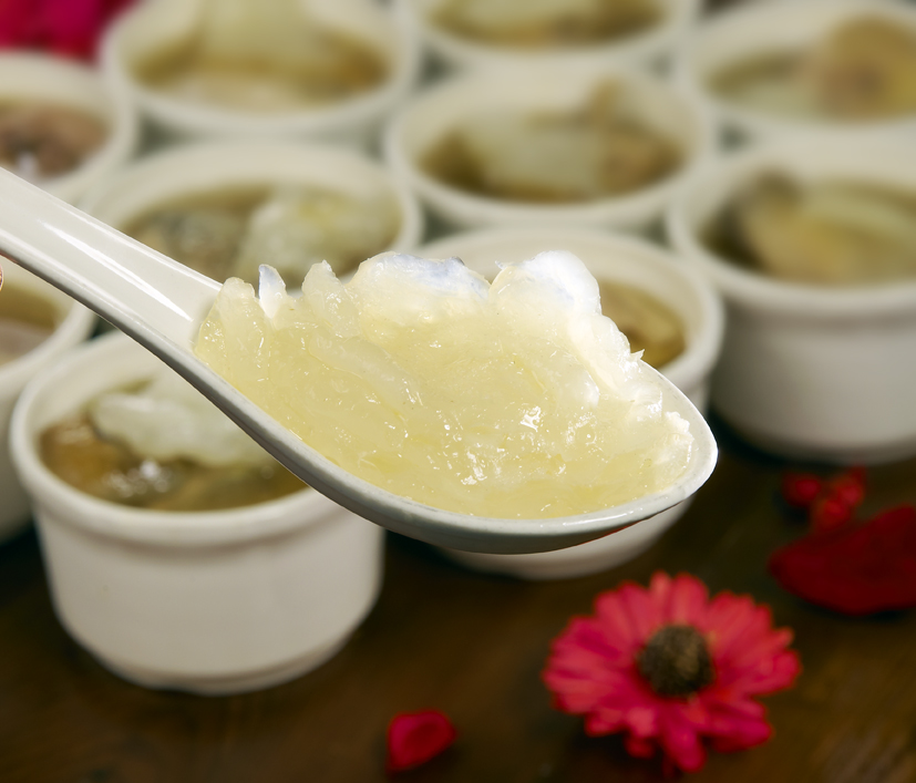 金湯百花群菇燉花膠
